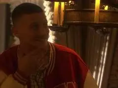 Mit Kondom beim Essen gebumst