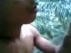 Ein Asiapaar beim Vögeln